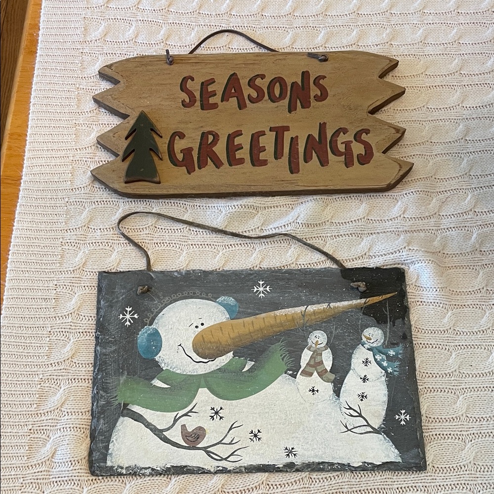 2 Christmas hangers. 1 wood/1 slate. Snowmen/Christmas tree/seasons greetings
